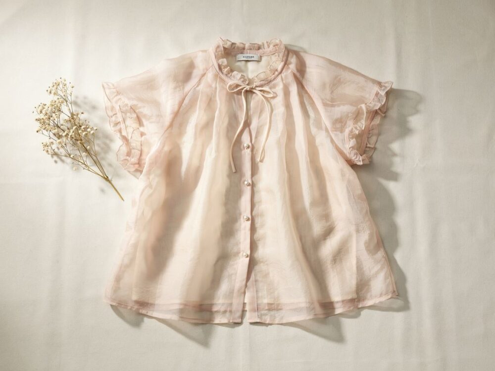 delikatna tkanina organza